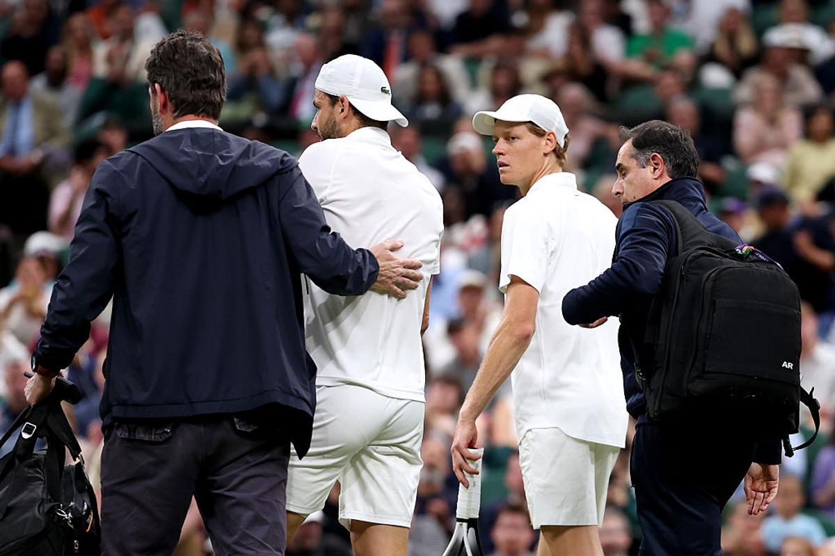 Ghinion teribil pentru Grigor Dimitrov! L-a condus cu 2-0 la seturi pe liderul mondial, dar a fost nevoit să abandoneze