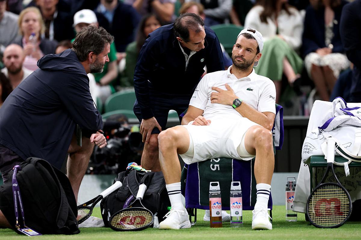 Grigor Dimitrov a abandonat meciul cu Jannik Sinner la Wimbledon