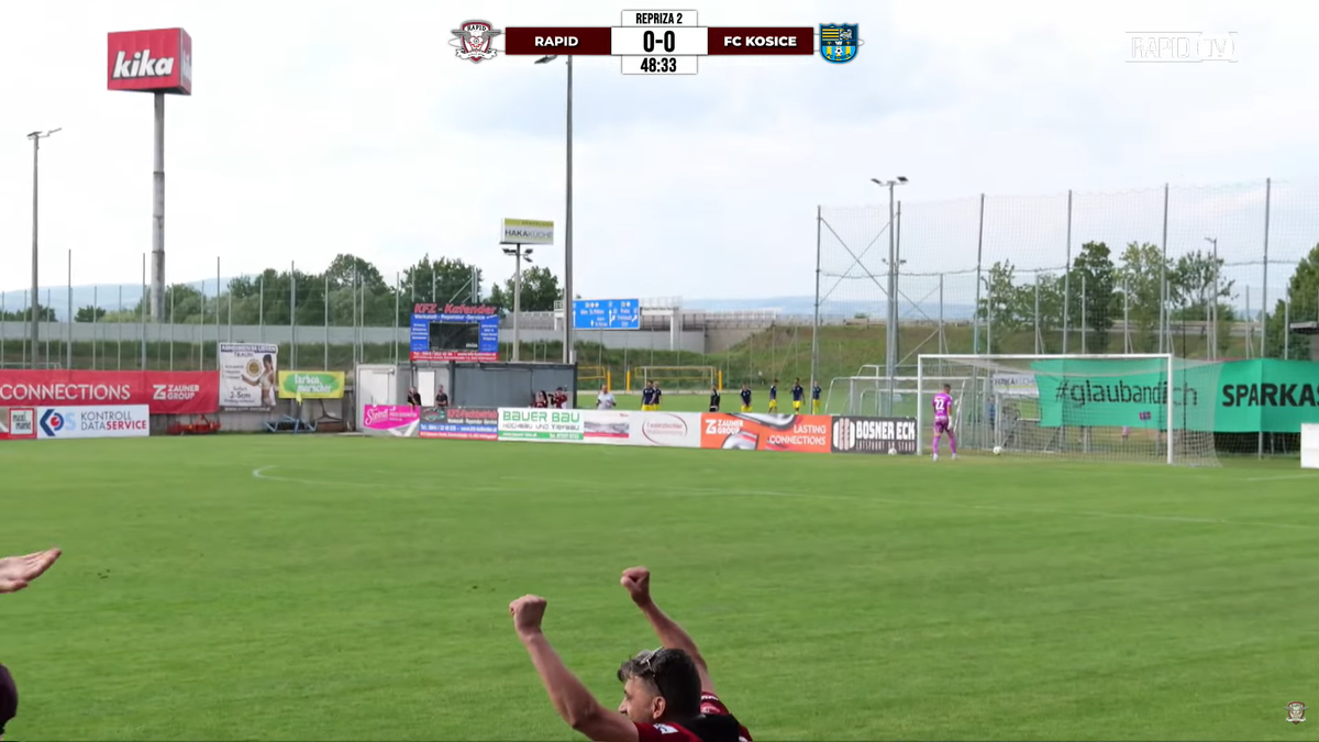 Cătălin Vulturar, gol de la mijlocul terenului în Rapid - Kosice