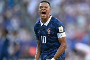 „Fiu de c***ă” » Scandalul dintre Mbappe și senatoarea din Paraguay capătă proporții: „I-am scris, să vedem dacă știe să citească”