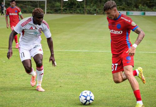 Tavi Popescu, în FCSB - Al Jazira / Sursă foto: Facebook FCSB
