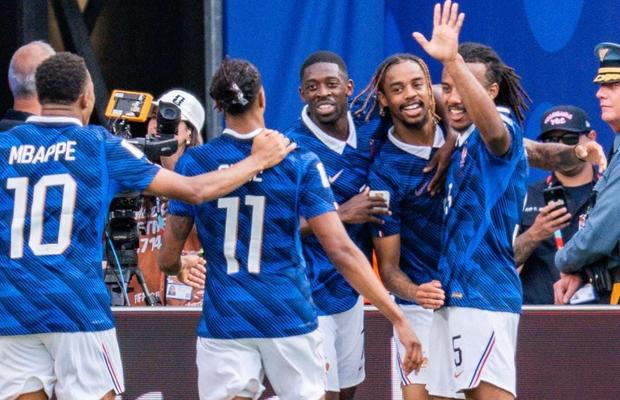 Românul care a jucat în Ligue 1 vede Franța pusă în pericol doar de o singură adversară: „Te face cu capul”