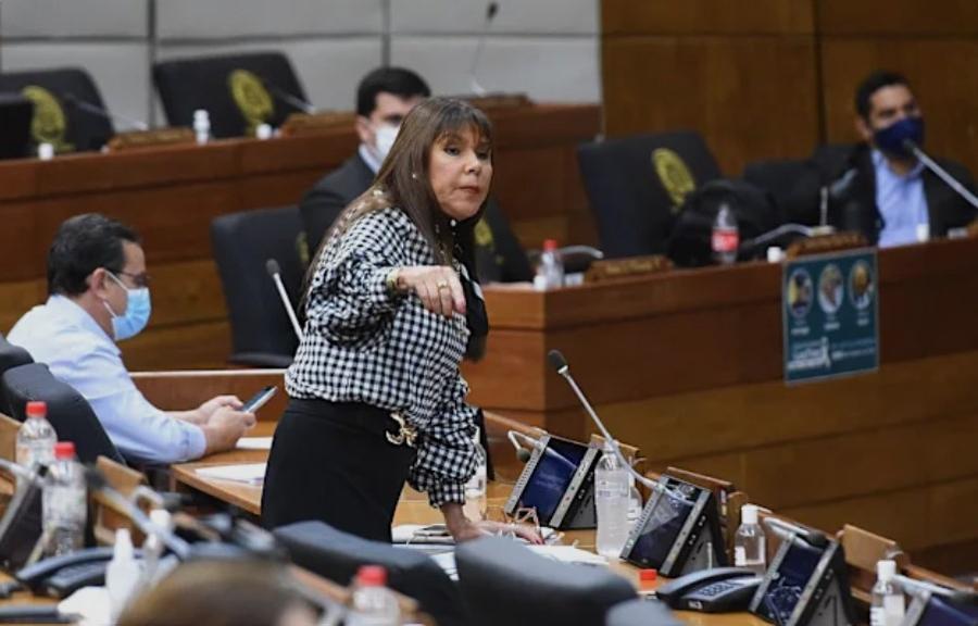 Continuă delirul în scandalul rasist! » Senatoarea s-a scuzat public și apoi l-a amenințat pe Kylian Mbappe: „Acum e rândul tău, altfel...”
