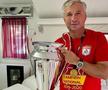 Dan Petrescu a câștigat 3 titluri cu CFR Cluj // Sursă foto: Instagram @cfrclujofficial
