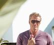 „Cât a îmbătrânit!” » Dolph Lundgren, apariție de senzație pe plajă, cu iubita cu 38 de ani mai tânără