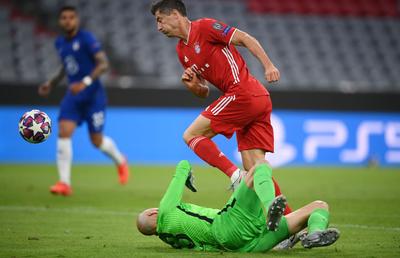 Ovidiu Hațegan, penalty cu VAR în Bayern - Chelsea! Ce l-a încurcat pe „central” în primă fază