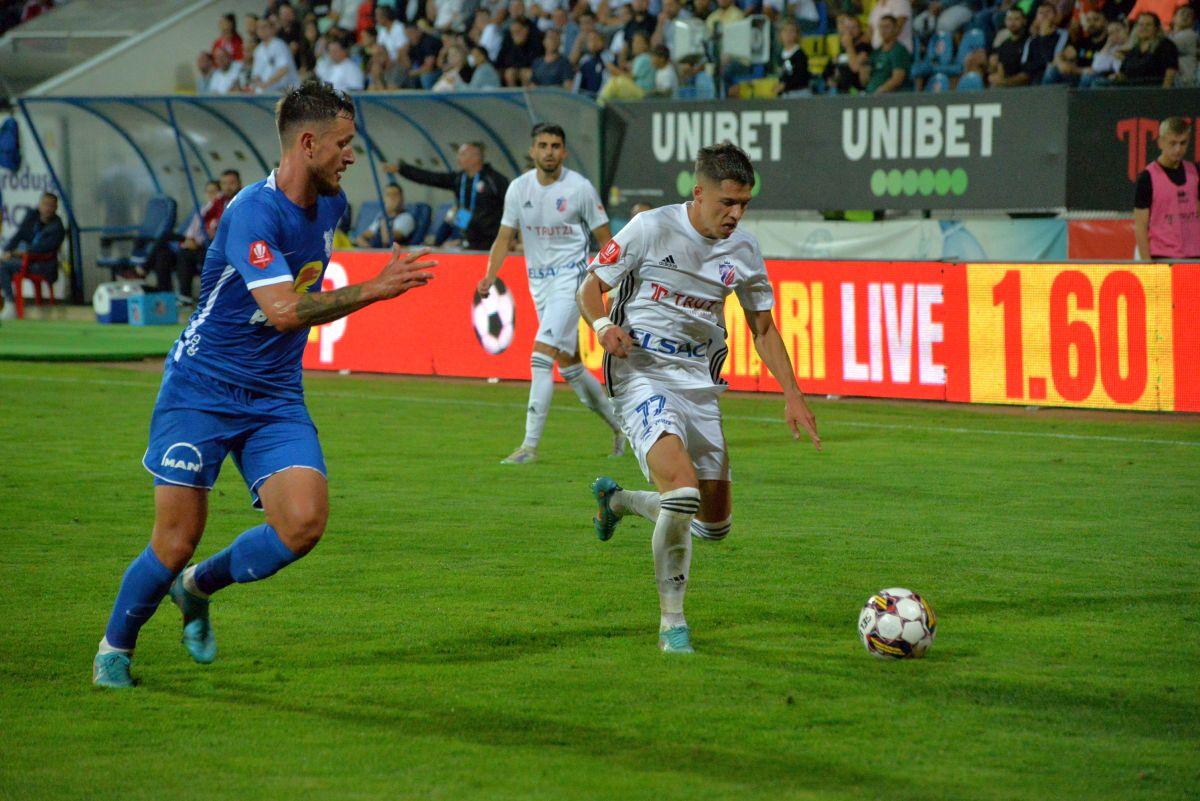 Clasament încins în Liga 1, după FC Botoșani - Farul » Primele 5 echipe, despărțite de un punct!