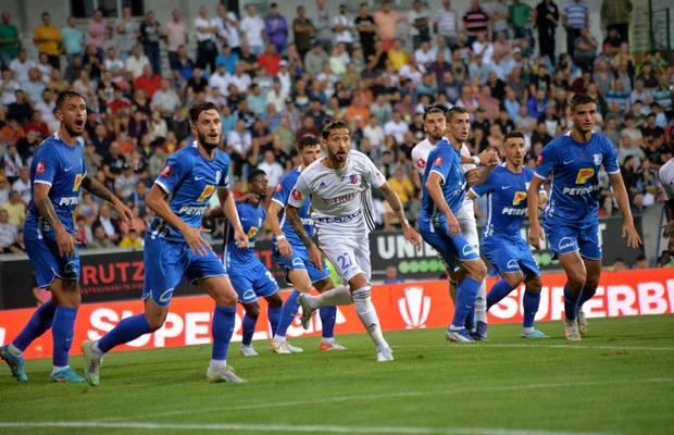 Clasament încins în Liga 1, după FC Botoșani - Farul » Primele 5 echipe, despărțite de un punct!