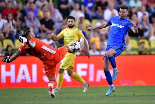 CS Mioveni și FCSB era programat inițial pentru astăzi, dar meciul a fost mutat pentru sâmbătă la ora 19:00 // FOTO Cristi Preda