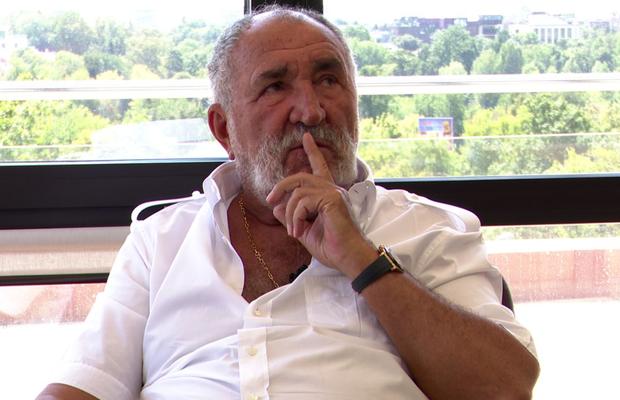 Ion Țiriac a mers la premierul Ciucă: „Vedeți cum faceți cu Dinamo, băgați-i ceva pe sub fund, ca să stea!” + descrie situația „câinilor” într-un singur cuvânt