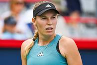 Dominantă! Caroline Wozniacki s-a întors cu victorie: a cedat doar patru game-uri la primul meci oficial după 3 ani și jumătate