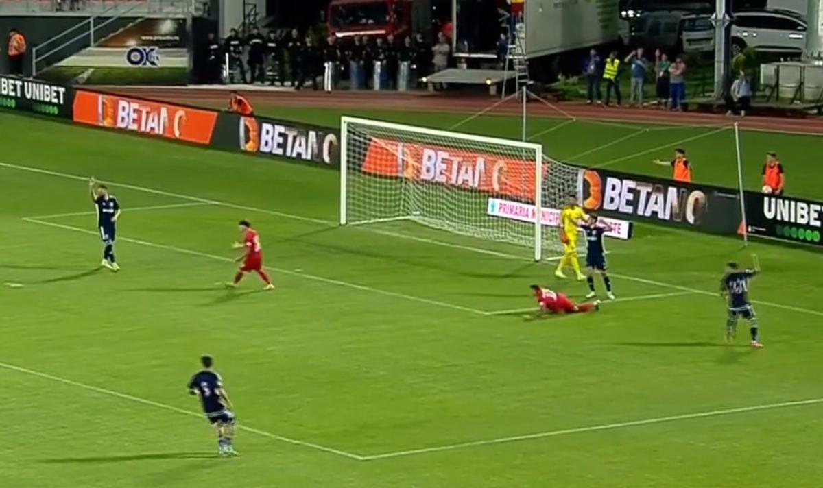 Penalty incredibil dictat în Chindia - CSA Steaua