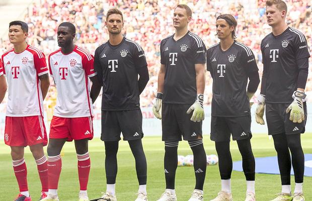 Alarmă la Bayern! Manuel Neuer va lipsi încă jumătate de an! Ce se întâmplă cu portarul naționalei Germaniei