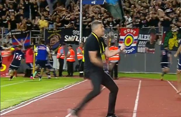 Ce descătușare! Golul lui Chipirliu a declanșat „nebunia” la Târgoviște: Daniel Oprița nu s-a mai abținut și a mers spre fanii adverși