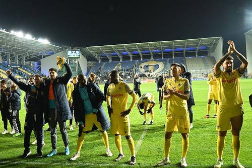 Mihai Roman II (32 ani) a reziliat contractul cu Neftchi Fergana, locul 8 în acest moment în campionatul din Uzbekistan. Foto: Imago
