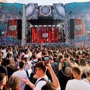 110.000 de fani din peste 100 de țări au participat la prima zi a festivalului Untold 2025