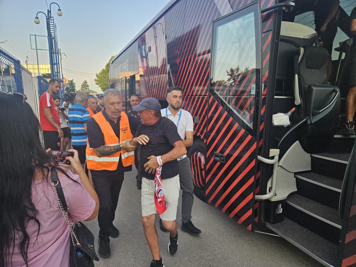 Metaloglobus - Dinamo, imagini înaintea partidei de la Clinceni