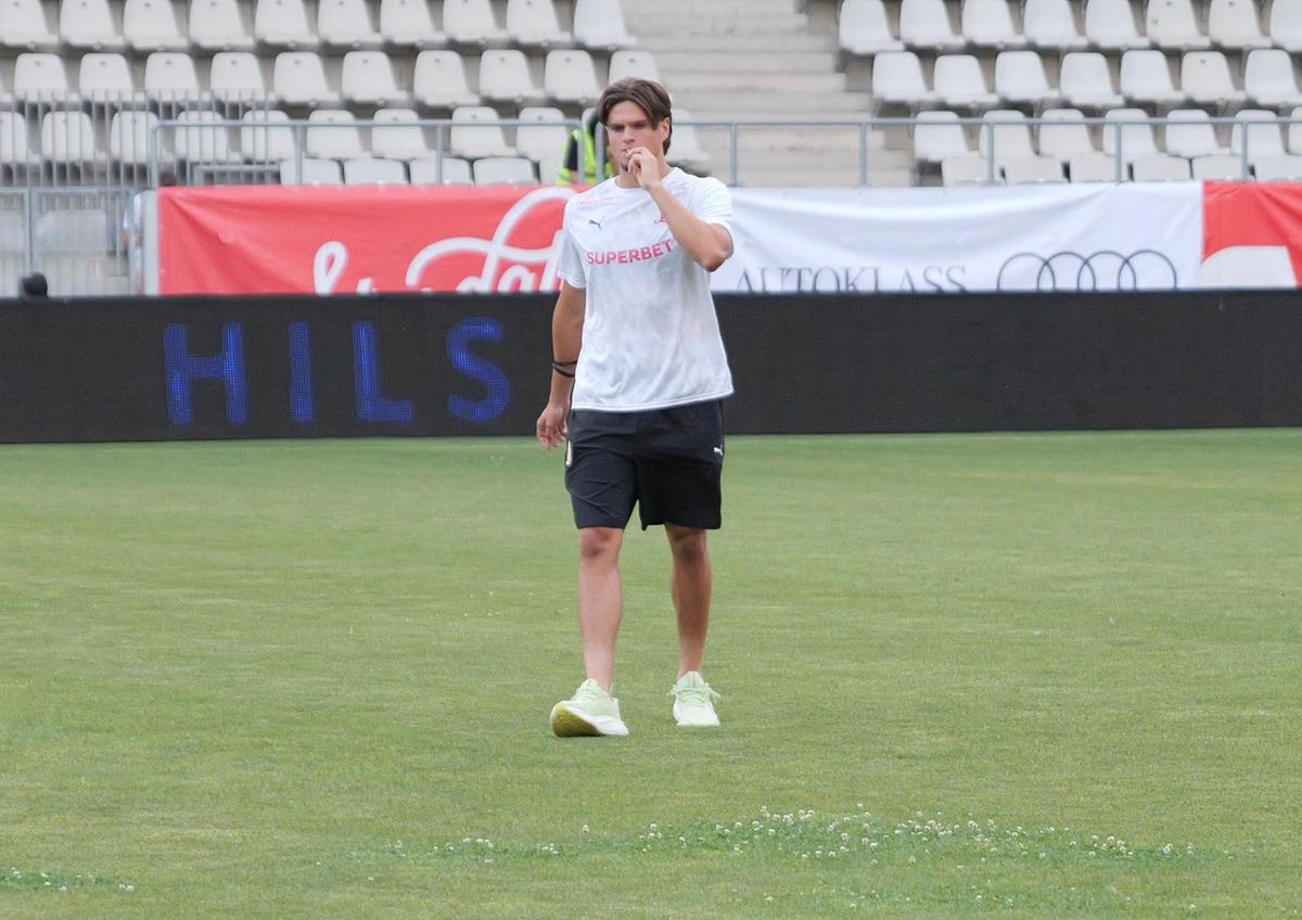 Dinamo - Voluntari, imagini înaintea partidei de pe stadionul Arcul de Triumf