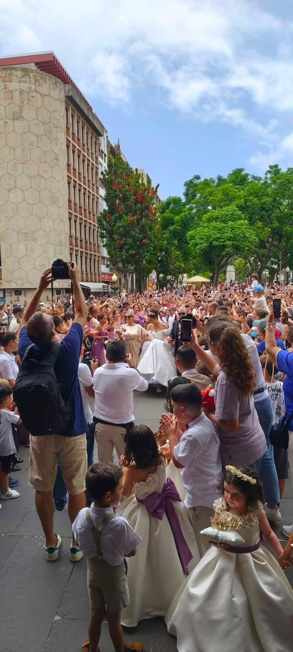 Epic fail » Mii de oameni au venit la „nunta” lui Cristiano Ronaldo și au avut parte de o MARE surpriză!