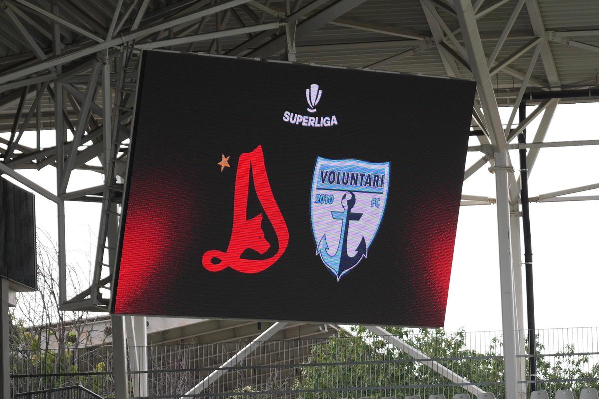 Dinamo - Voluntari, imagini înaintea partidei de pe stadionul Arcul de Triumf