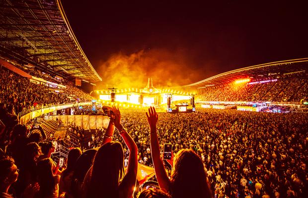 Cluj Arena s-a transformat în cea de-a doua zi de Untold! 130.000 de oameni au fost la show-ul Zara Larsson