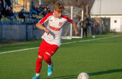 Gol senzațional în derby-ul juniorilor! Fiul fostului atacant al Craiovei a înscris din „foarfecă” în Dinamo - FCSB