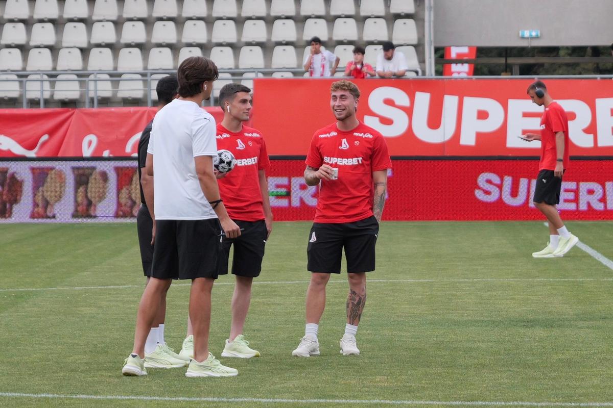 Dinamo - Voluntari, imagini înaintea partidei de pe stadionul Arcul de Triumf