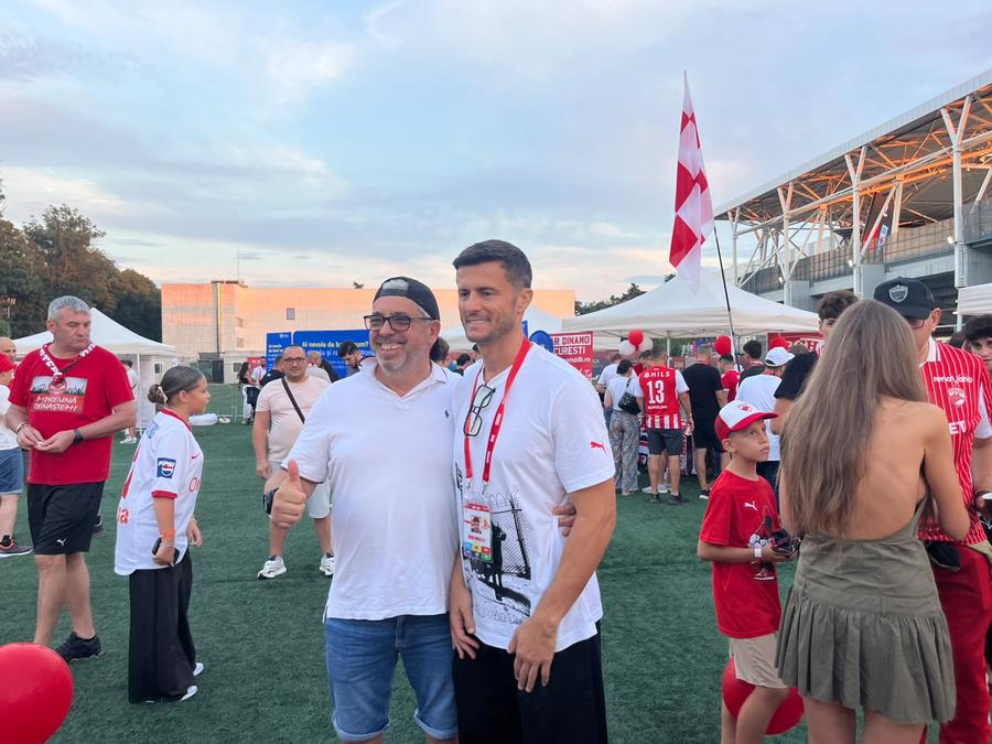 Andrei Nicolescu, alături de suporteri înainte de Dinamo - FC Voluntari S-a reîntors „Fortăreața câinilor” » Dinamo a dat RECITAL și merge în Giulești cu moral maxim