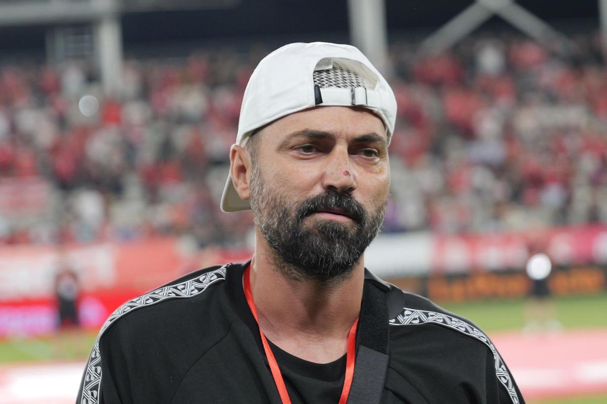 Momente emoționante pe „Arc”! Jucătorii de la Dinamo 2, implicați în gravul accident rutier, aplaudați de un stadion plin
