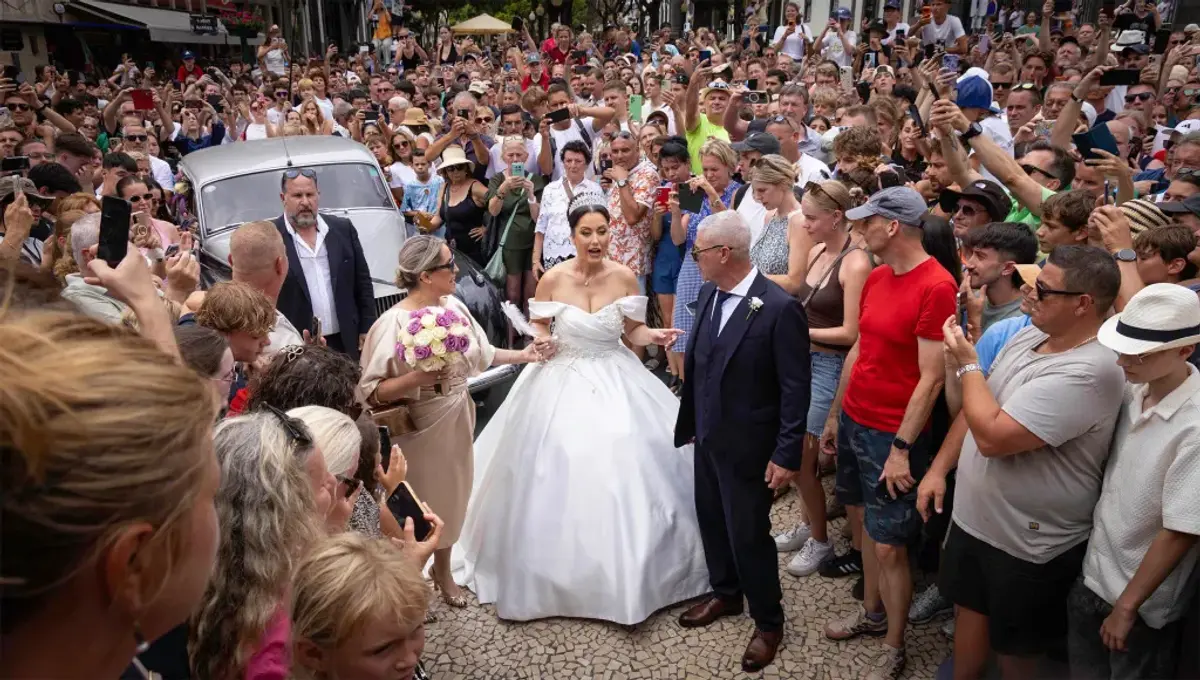 Mii de oameni au venit la „nunta” lui Cristiano Ronaldo și au avut parte de o MARE surpriză