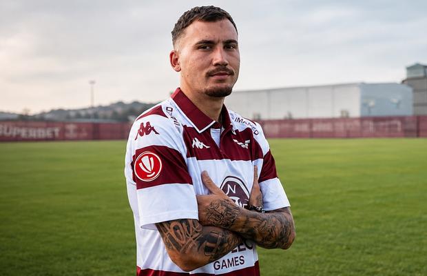 Filip Stojilkovic și-a arătat „armele” la Arad » Forță, tehnică și un detaliu promițător