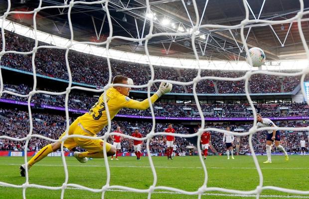 Anglia - Bulgaria 4-0 » VIDEO Harry Kane: „De 20 de ani doar vorbim, nu realizăm nimic. Importante sunt trofeele, nu golurile mele!”