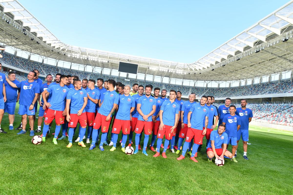 GALERIE FOTO CSA Steaua și-a prezentat lotul și echipamentul cu care atacă promovarea în Liga 2: „Suntem Steaua București și vom ajunge unde ne e locul!”