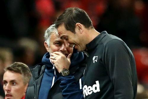 Lampard, 42 de ani, a jucat 13 sezoane la Chelsea și a cucerit 13 trofee. De 14 luni e managerul londonezilor // Sursă foto: Getty