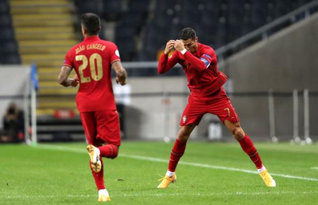 Crist1an00 Ronaldo, golgeterul Europei! Bornă unică atinsă de portughez în meciul cu Suedia