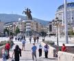 Skopje, oraș cu 600.000 de locuitori, impresionează prin numeroase monumente. Autoritățile au investit peste 200 de milioane de euro pentru a reconstruit capitala Macedoniei după cutremurul devastator din 1963.
