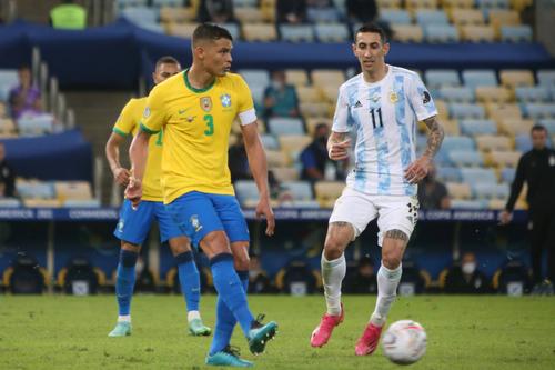 Cluburile din Premier League așteaptă răspunsul FIFA // sursa foto: Imago