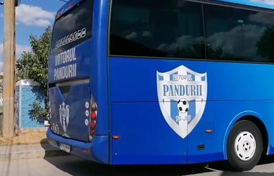 Caz uluitor petrecut la un meci din Cupa României » Șoferul autocarului a lăsat echipa care juca în deplasare la stadion și a plecat!