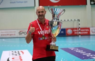 Costică Buceschi vorbește despre experiența de a antrena în Turcia: „Vor să ajungă să câștige Liga Campionilor!”