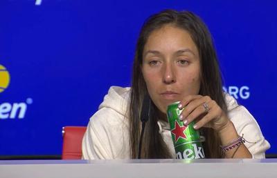 Moment inedit la US Open » A pierdut cu Swiatek și s-a consolat cu bere la conferință: „Mă ajută să trec peste eșec”