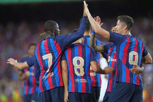 Xavi, impresionat de Ousmane Dembele și Robert Lewandowski/ foto Imago Images