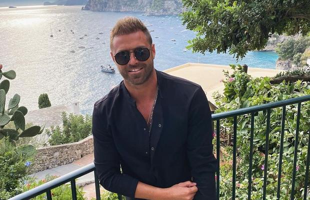 Cristi Pulhac a intrat în cinematografie! Ce rol joacă în noul film Bromania: „Au zis ei că am față de oltean”