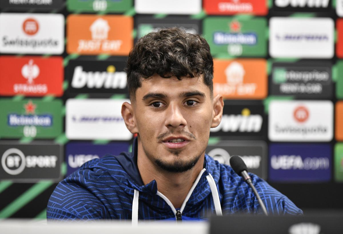 L-a făcut pe Nicolae Dică să plângă în Norvegia, acum e alături de FCSB la Londra: „A ținut neapărat să vină”
