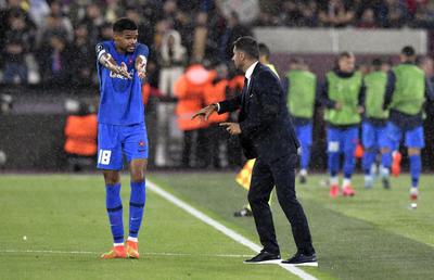 Ilie Dumitrescu critică schimbările făcute de FCSB cu West Ham: „Nu era ultimul meci din grupă ca să forțezi victoria”