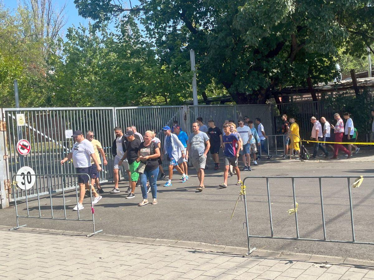 S-au deschis casele de bilete de la Arena Națională, înainte de România - Israel » Oficialii FRF se așteaptă ca ultimele 6.000 de tichete să fie epuizate