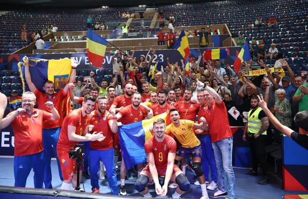 Președintele Federației de volei dezvăluie regula din campionatul României care a contribuit la calificarea în „sferturile” Europeanului: „Nu e un secret!”