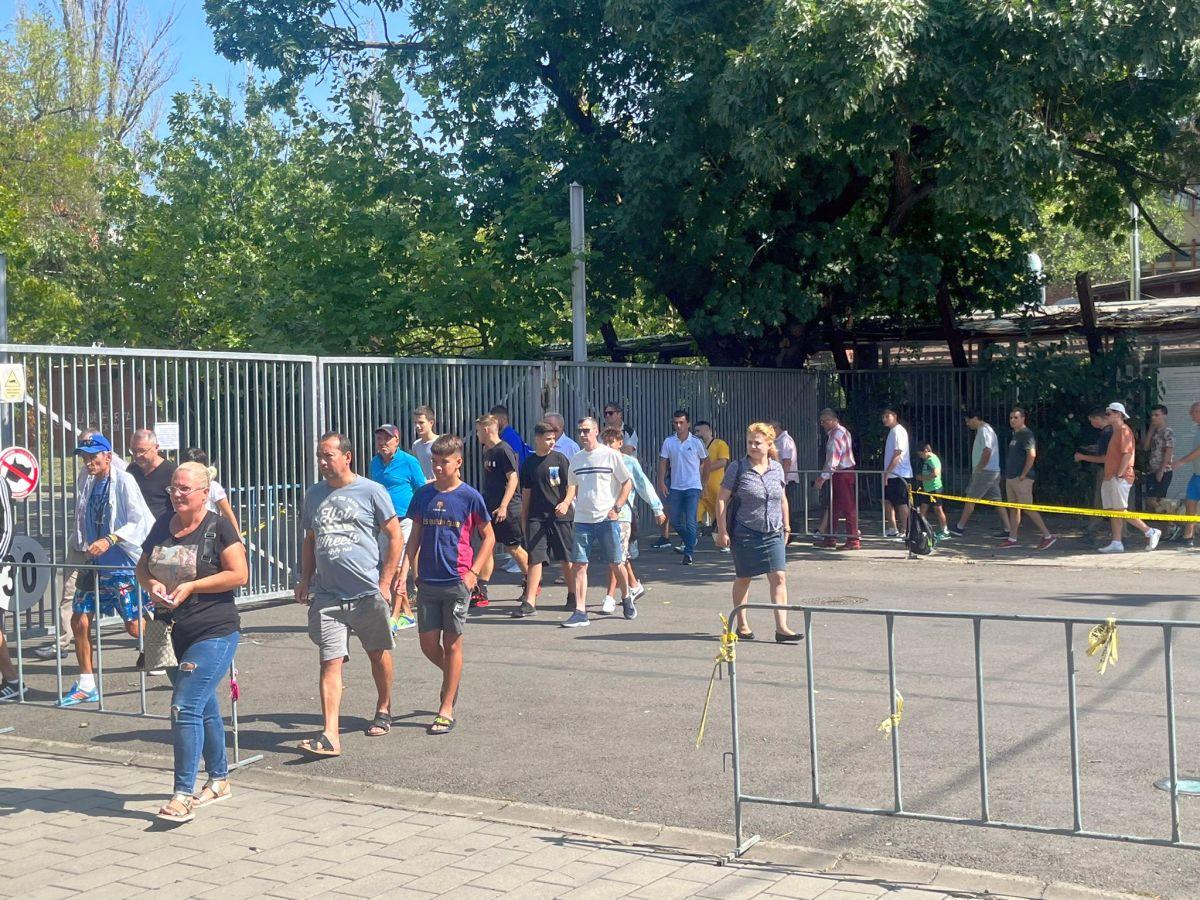 S-au deschis casele de bilete de la Arena Națională, înainte de România - Israel » Oficialii FRF se așteaptă ca ultimele 6.000 de tichete să fie epuizate