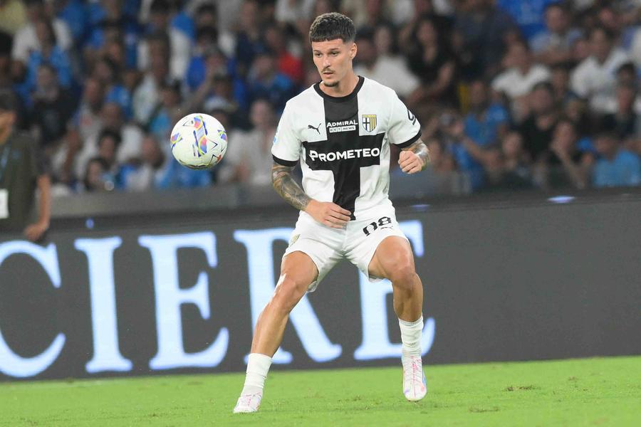 Dennis Man, foto: Imago Images Transferul carierei pentru Dennis Man?! Italienii anunță: doi titani din Europa se luptă pentru semnătura românului