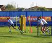 Mircea Lucescu i-a luat tare pe „tricolori” la antrenament: „Hai, prietenii mei, că n-am venit să stăm pe bancă!”