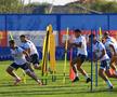 Mircea Lucescu i-a luat tare pe „tricolori” la antrenament: „Hai, prietenii mei, că n-am venit să stăm pe bancă!”